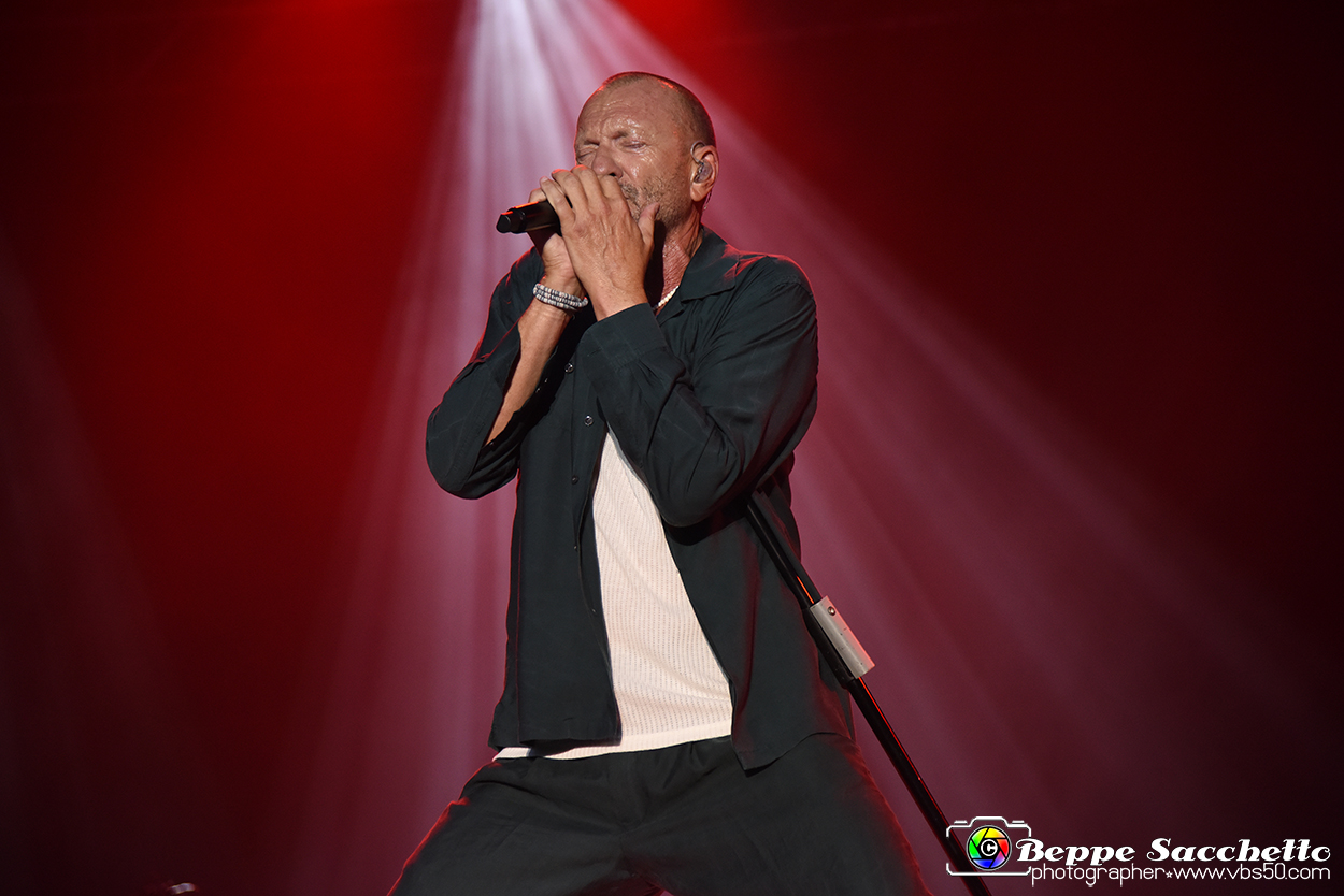 VBS_0908 - Concerto Biagio Antonacci - Palco Centrale Tour 2023.jpg